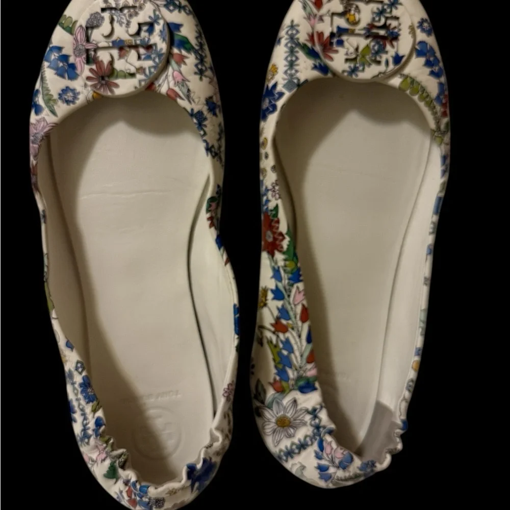 Tory Burch Minnie Ivory Meadow Folly Travel Ballet Flats, in great conditions